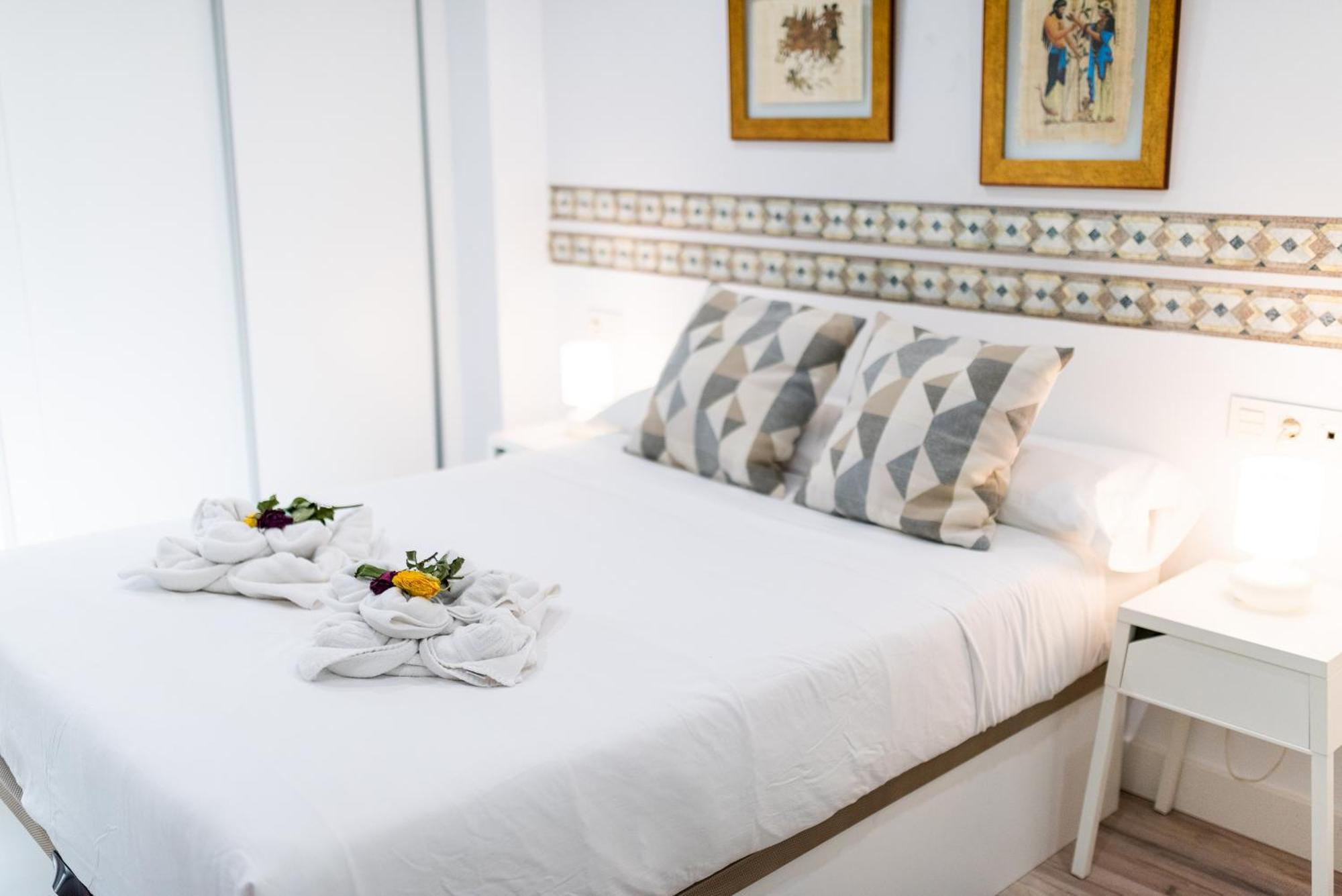 Oasis Centro De Granada Apartment Ngoại thất bức ảnh
