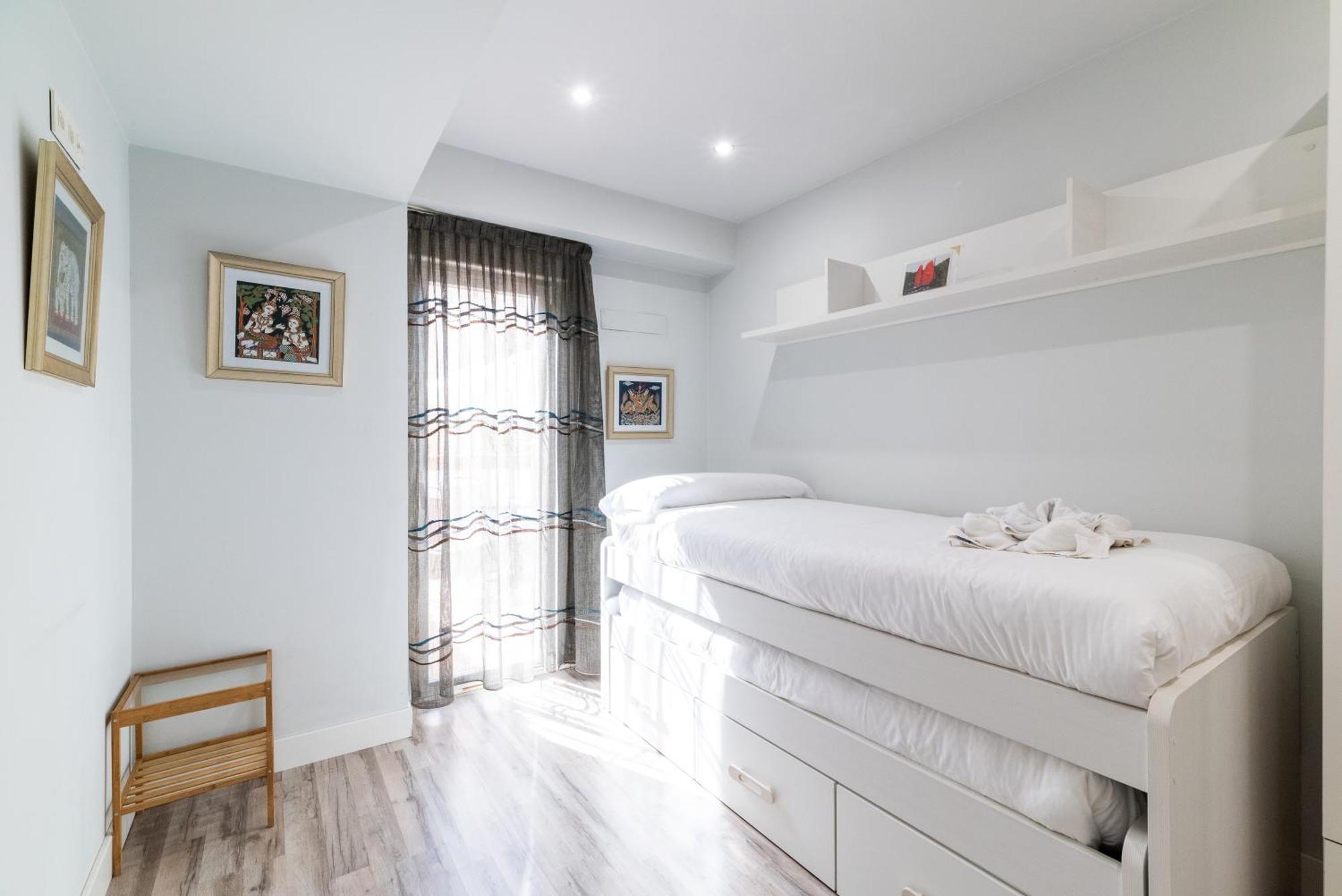 Oasis Centro De Granada Apartment Ngoại thất bức ảnh
