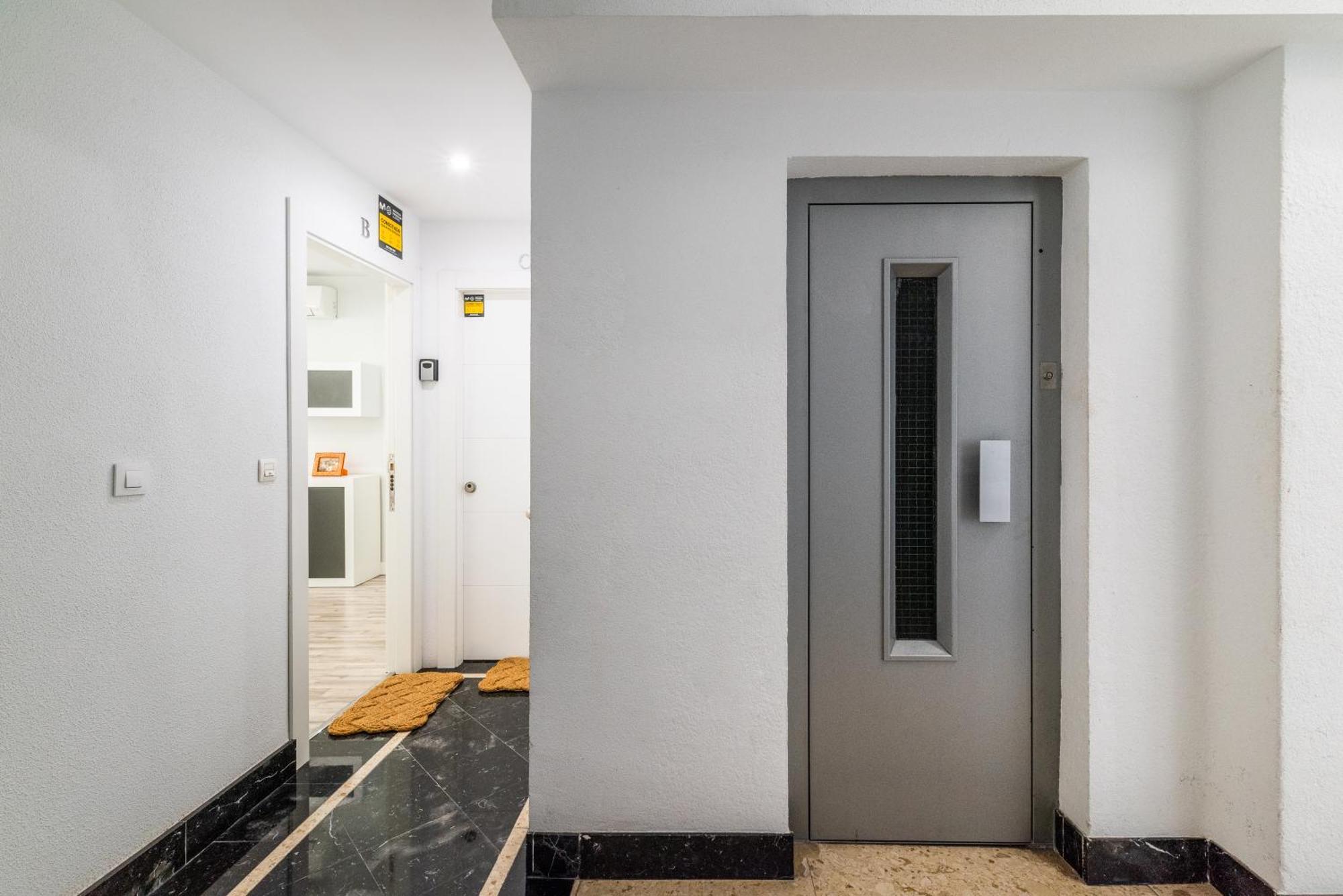 Oasis Centro De Granada Apartment Ngoại thất bức ảnh